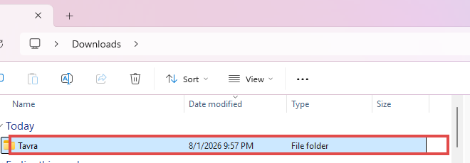 Downloads folder showing the new Tavra folder outlined in red